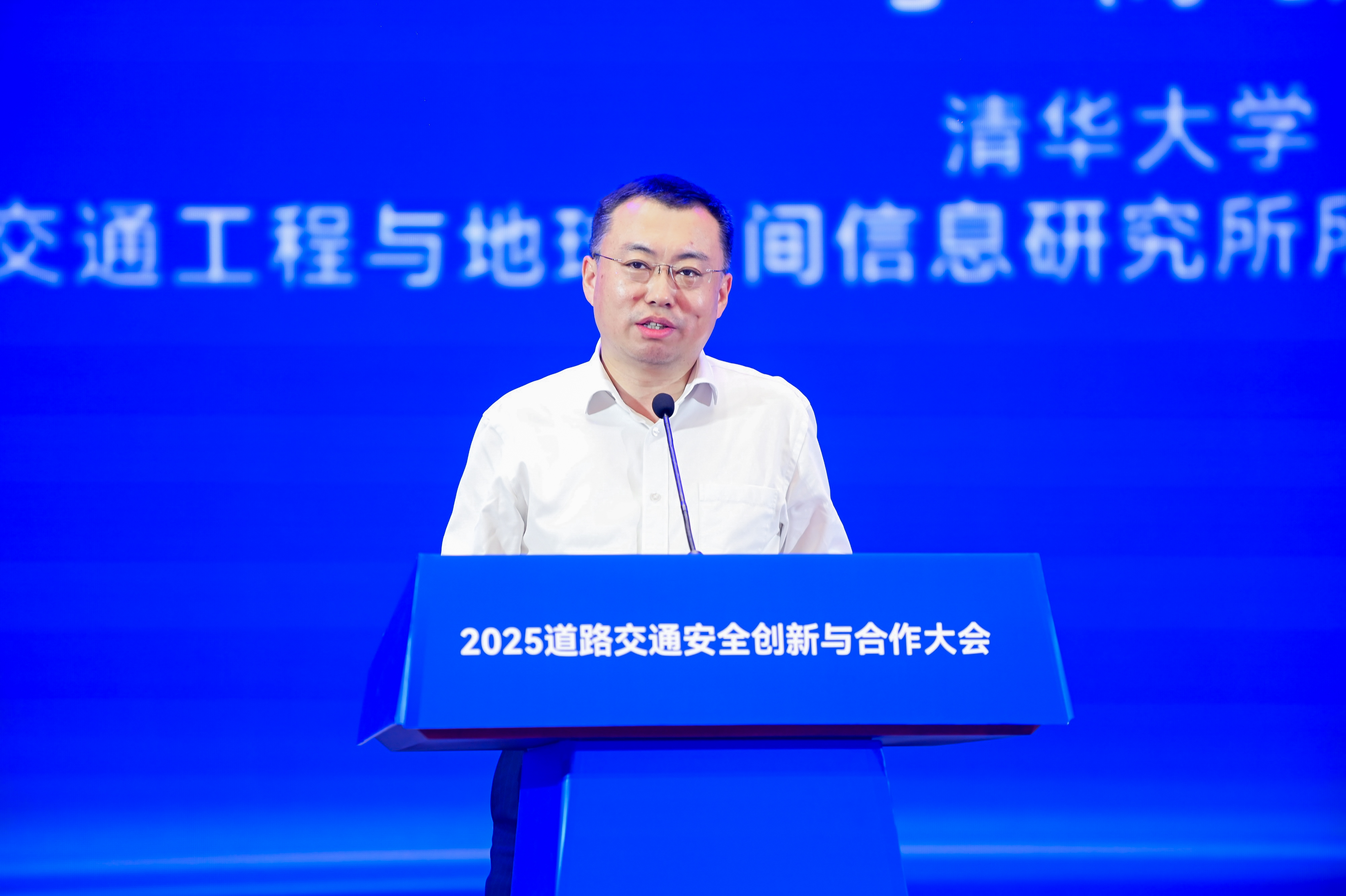 城市交通信号控制发展现状与趋势-李瑞敏