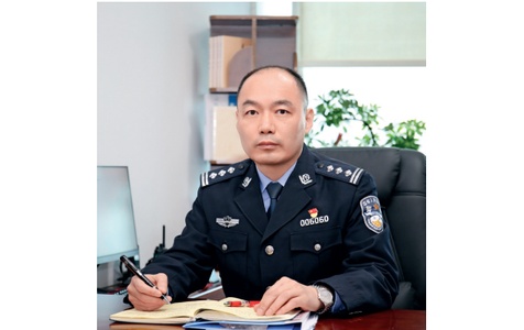 访谈｜用“绣花”功夫筑牢群众出行平安路——访安徽省合肥市公安局交通管理支队支队长张弘