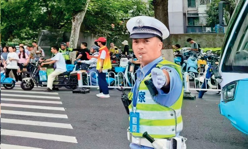 交警故事｜马萧：巍巍钟山见证“平凡十六年”