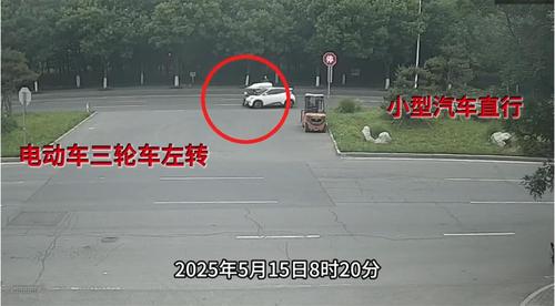 转弯要注意观察，不管不顾命就没了！