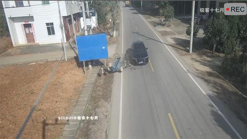 转弯我行我素，事故临门无法挽回！