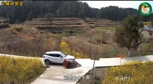 下坡不减速，三轮车驾驶人当场殒命！