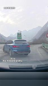 高速上倒车被记12分，走错路口要“将错就错”！