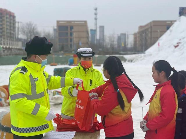 廊坊交警开展“平安行守法规”交通安全知识竞赛讲知识送安全最新推荐