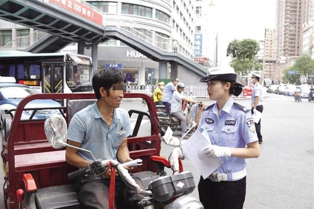 “源头、路面、宣传”同步发力整治交通乱象 兰州交警下大力坚决遏制交通事故高发势头最新推荐