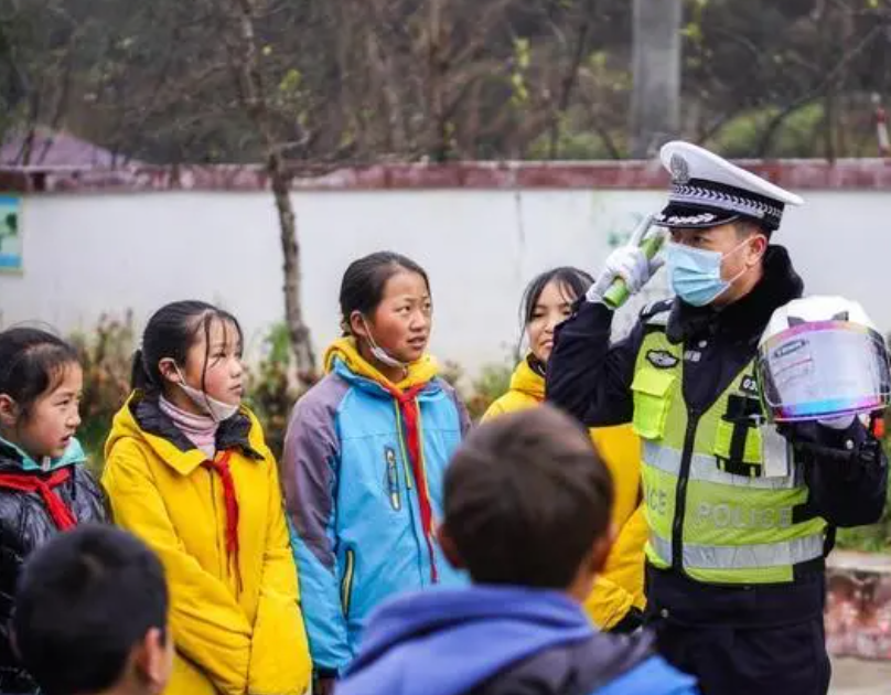 贵州六盘水：交通安全教育走进“云端小学”